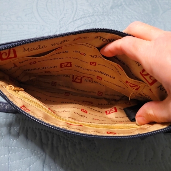 STONEMOUNTAIN USA Hampton Casual Clutch Mini Pebbled Leather Purse NEW - Picture 4 of 8